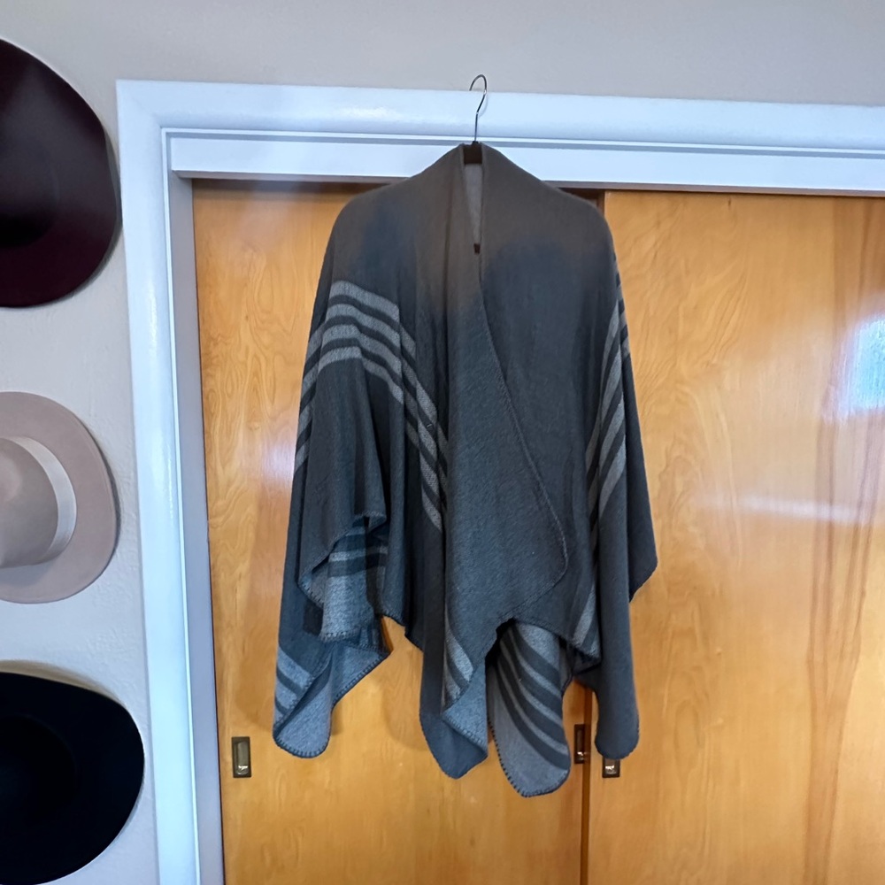 BB DAKOTA SHAWL